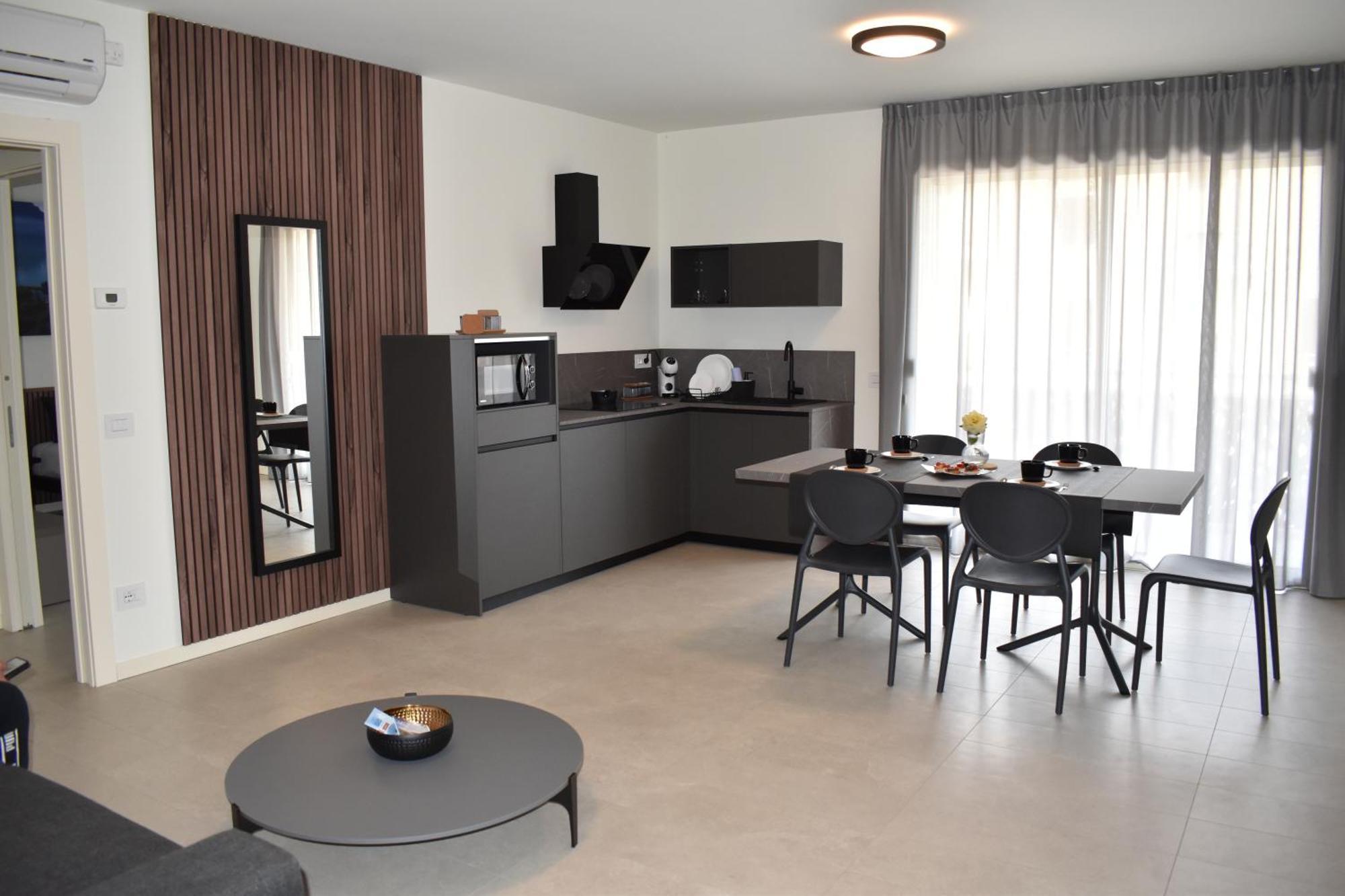 Baia Delle Rose Via Roma 111 Διαμέρισμα Costa Volpino Εξωτερικό φωτογραφία